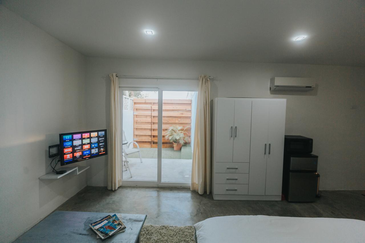 Buddha Studios Aruba Palm Beach Eksteriør bilde