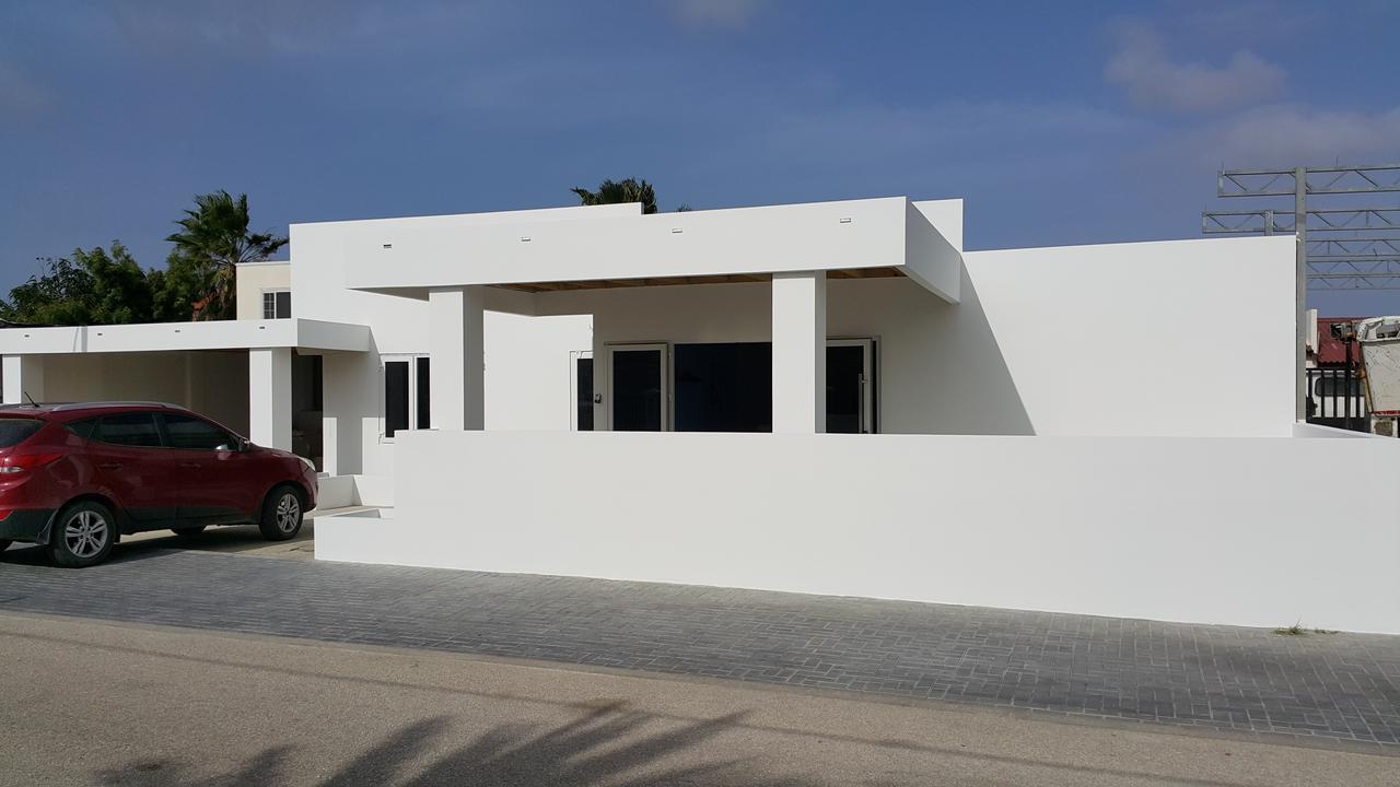 Buddha Studios Aruba Palm Beach Eksteriør bilde